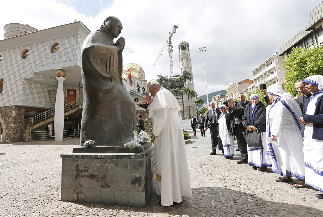Pope Francis prayed in front of a statue of Mother Teresa at the Mother Teresa Memorial during a meeting with religious leaders and the poor in Skopje, North Macedonia, May 7.