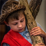 Jesus’ Passion comes to life for students in Bloomsdale