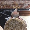 Appealing to need for unity, pope restores limits on pre-Vatican II Mass