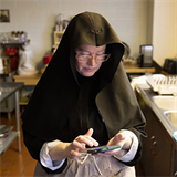 Cloistered Passionist Nuns of Ellisville spread God’s love, vocations awareness through Instagram