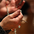 Praying the Rosary can help families fulfill call to prayer in Lent