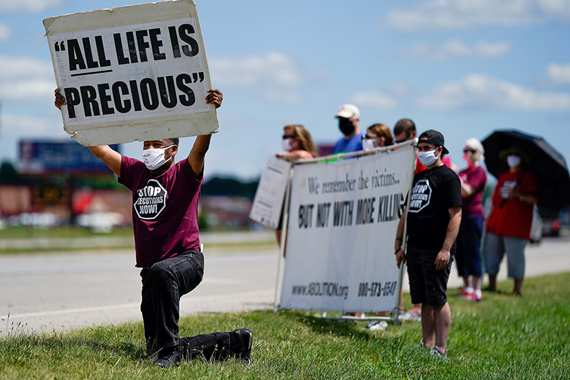 People demonstrated against the death penalty near the Federal Correctional Complex in Terre Haute, Indiana, in July.
