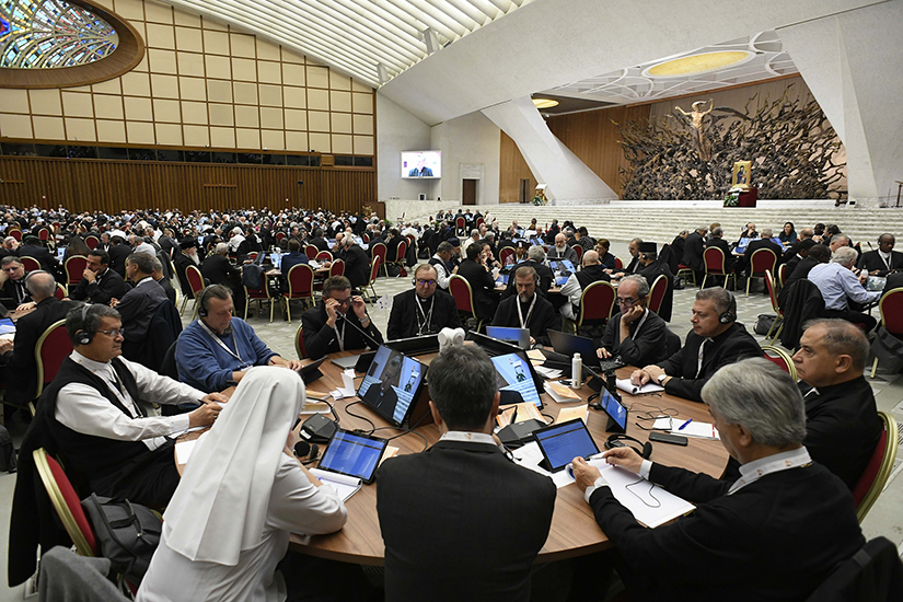 Participants in the assembly of the Synod of Bishops met in the Paul VI Audience Hall at the Vatican Oct. 25. That day, the participants were to examine, discuss and amend the synthesis and to propose “methods and steps” for continuing the synodal process in preparation for its next assembly in October 2024.
